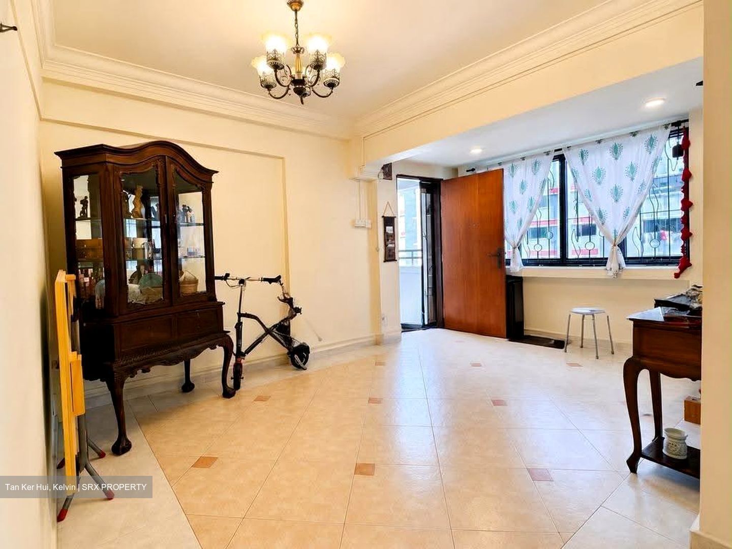 Blk 408 Hong Kah Court (Jurong West), HDB Executive #614091861